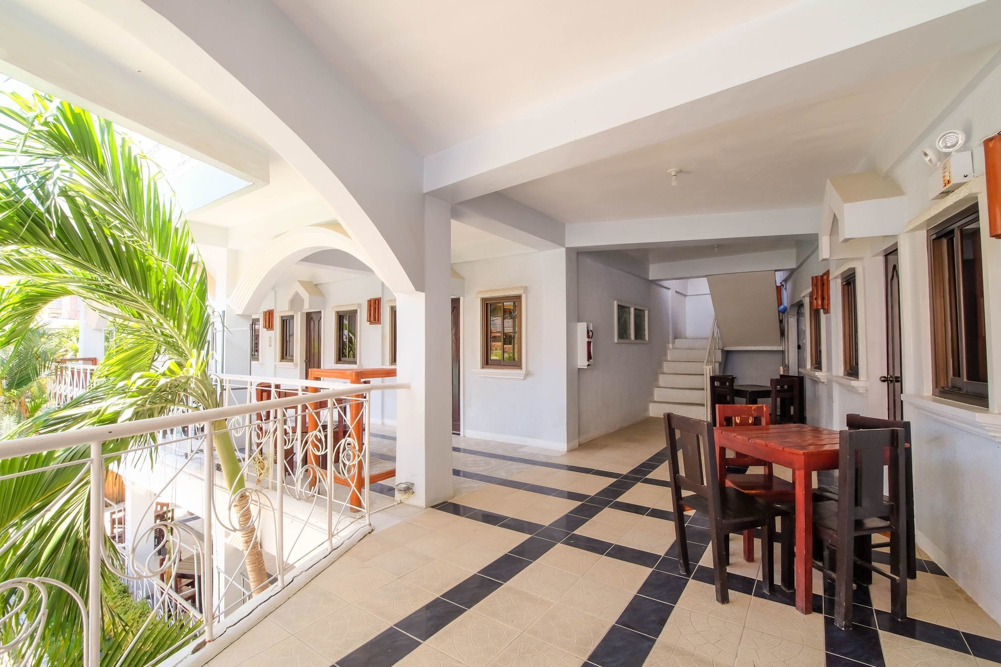 Zen Rooms White Beach Puerto Galera Dış mekan fotoğraf